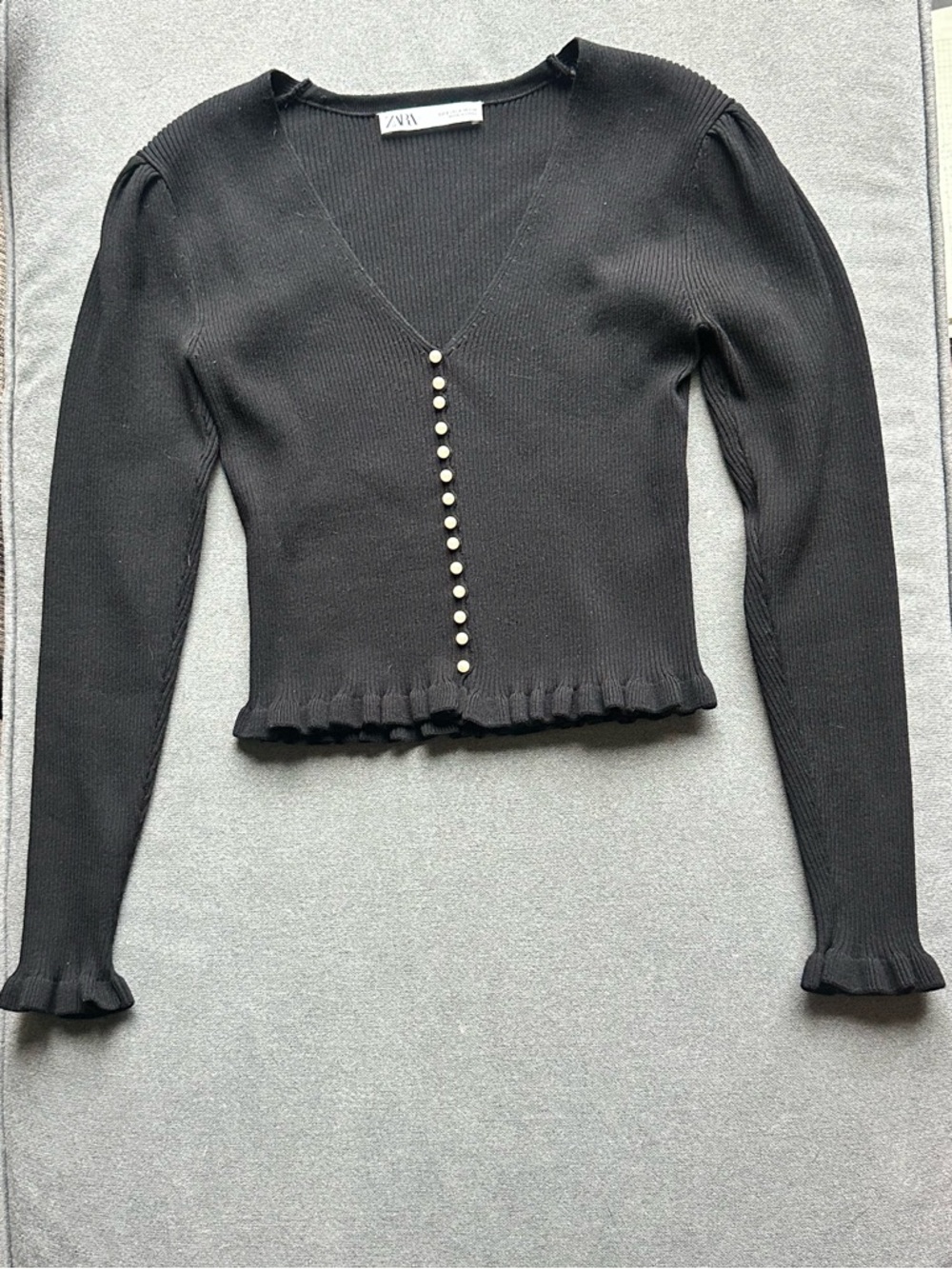 Zara Black Ribbed V-Neck Top with Pearl Buttons